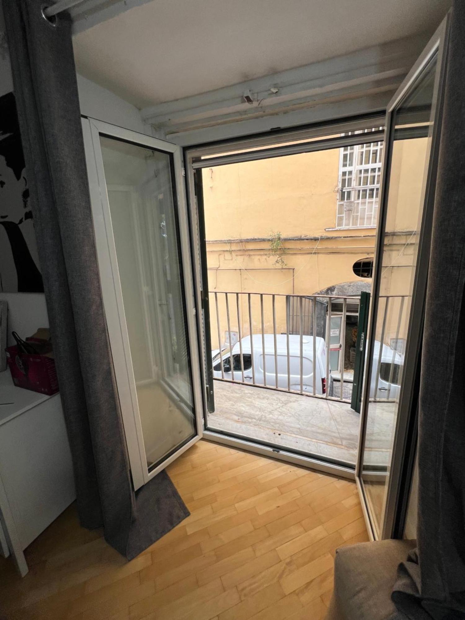 Plebiscito Charme Rooms Napoli Bagian luar foto