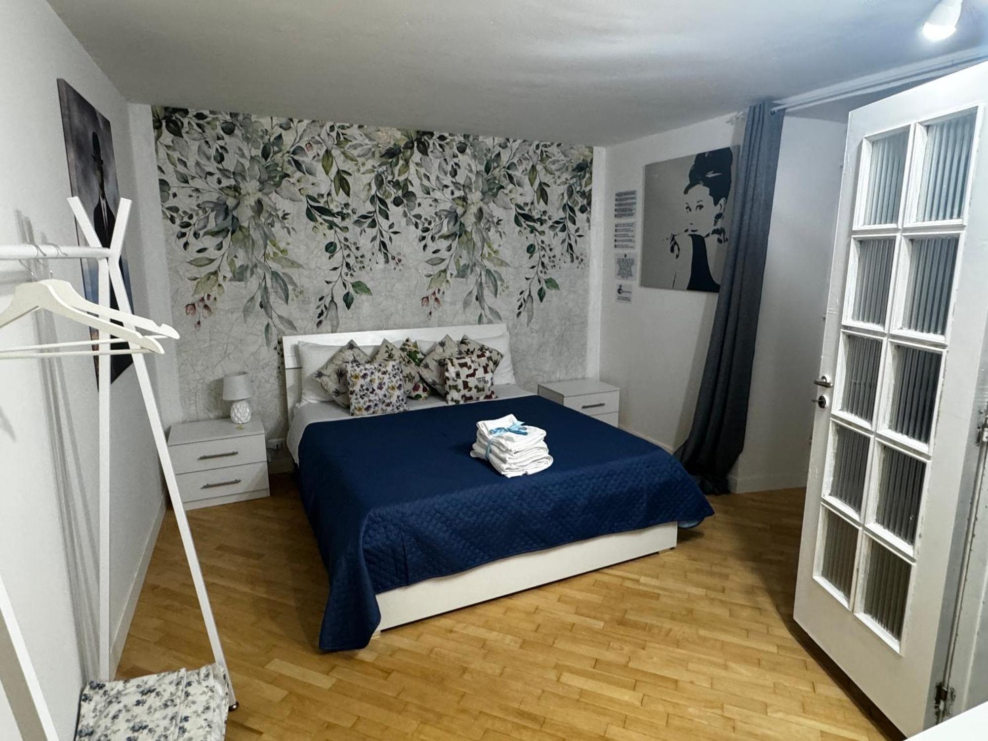 Plebiscito Charme Rooms Napoli Bagian luar foto