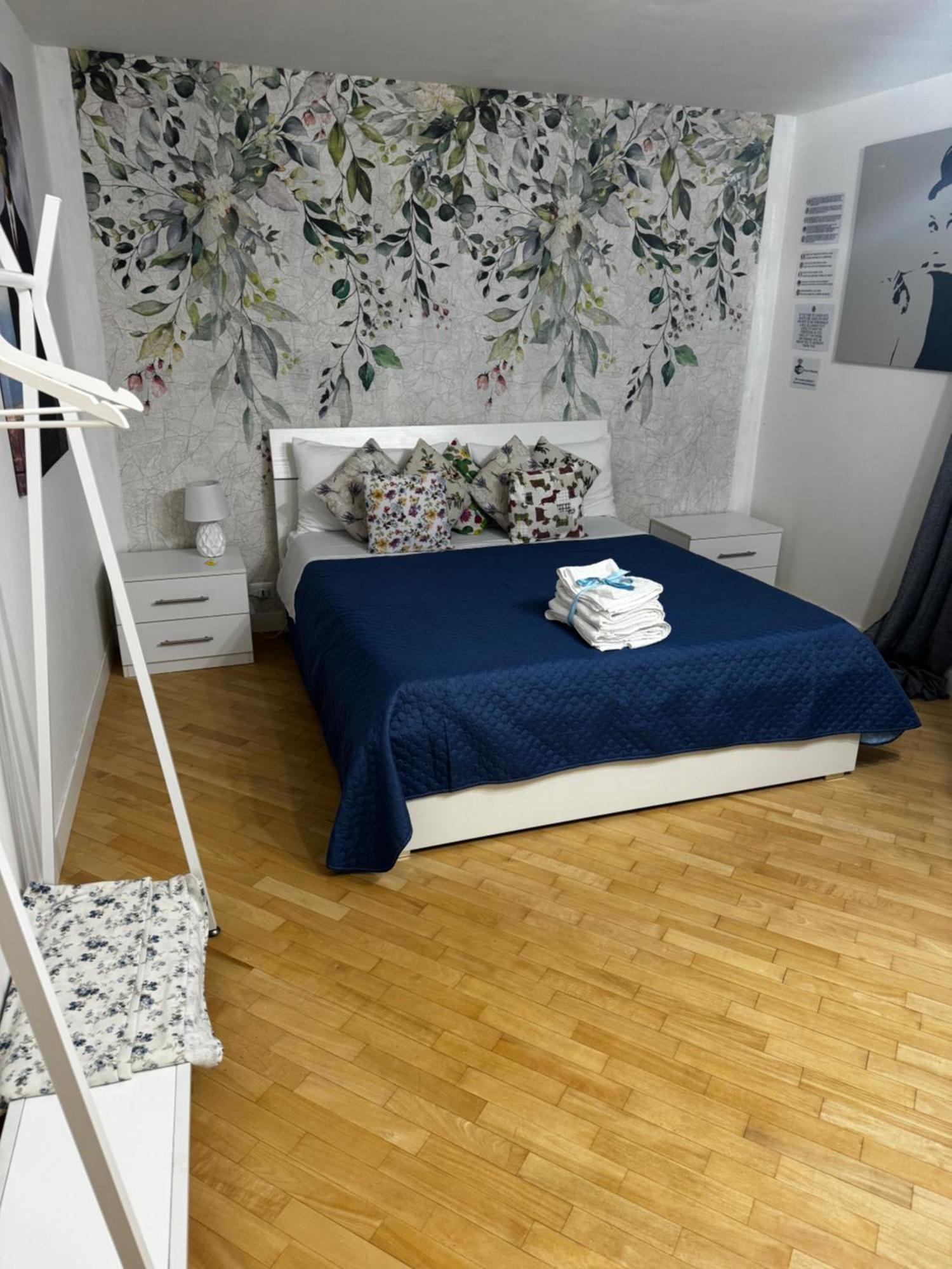 Plebiscito Charme Rooms Napoli Bagian luar foto