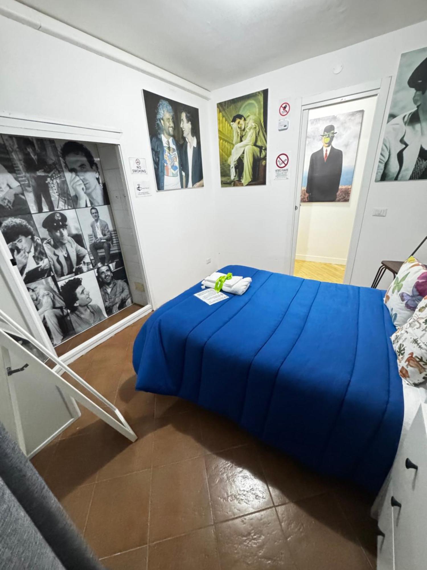 Plebiscito Charme Rooms Napoli Bagian luar foto