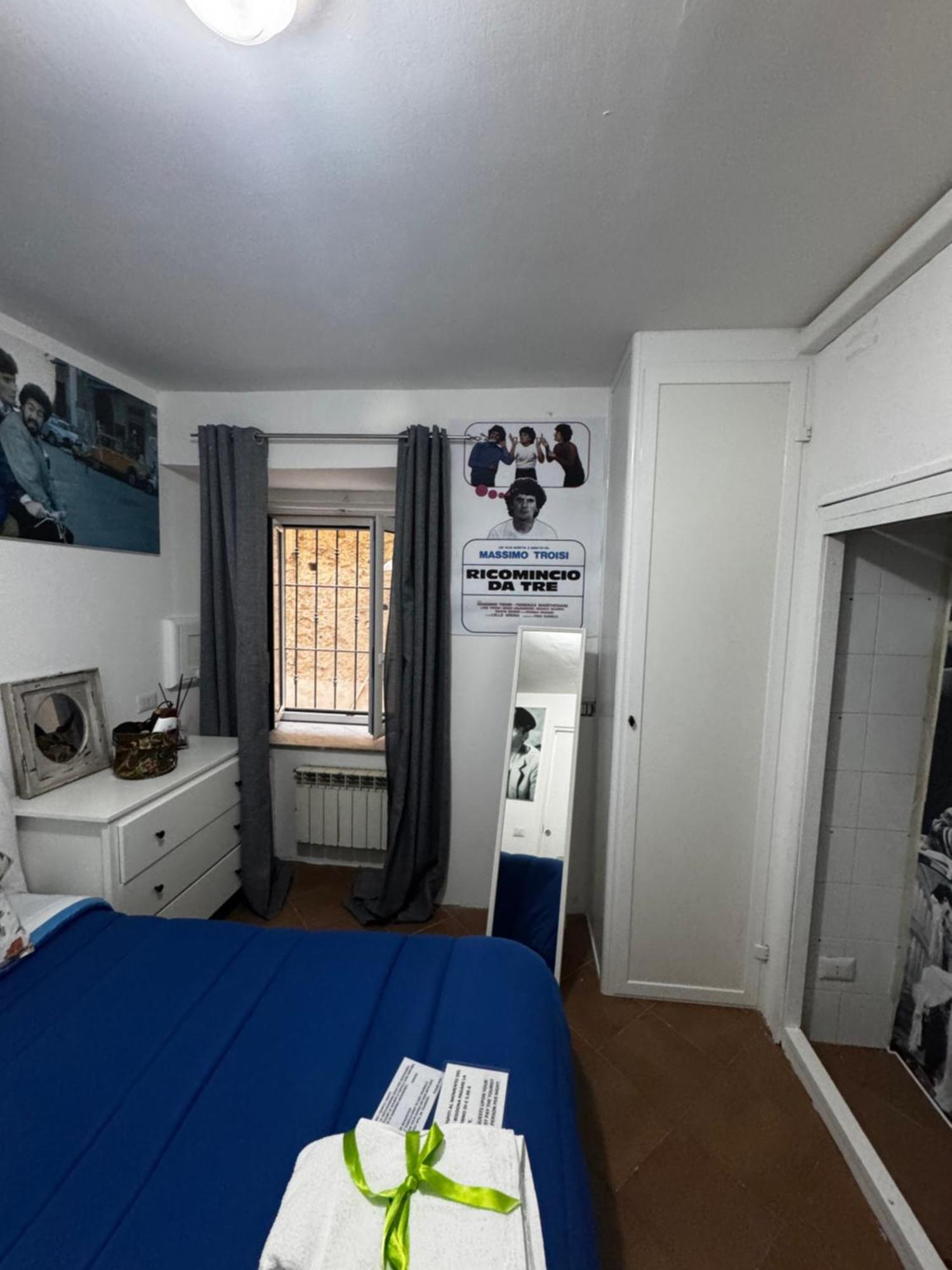 Plebiscito Charme Rooms Napoli Bagian luar foto